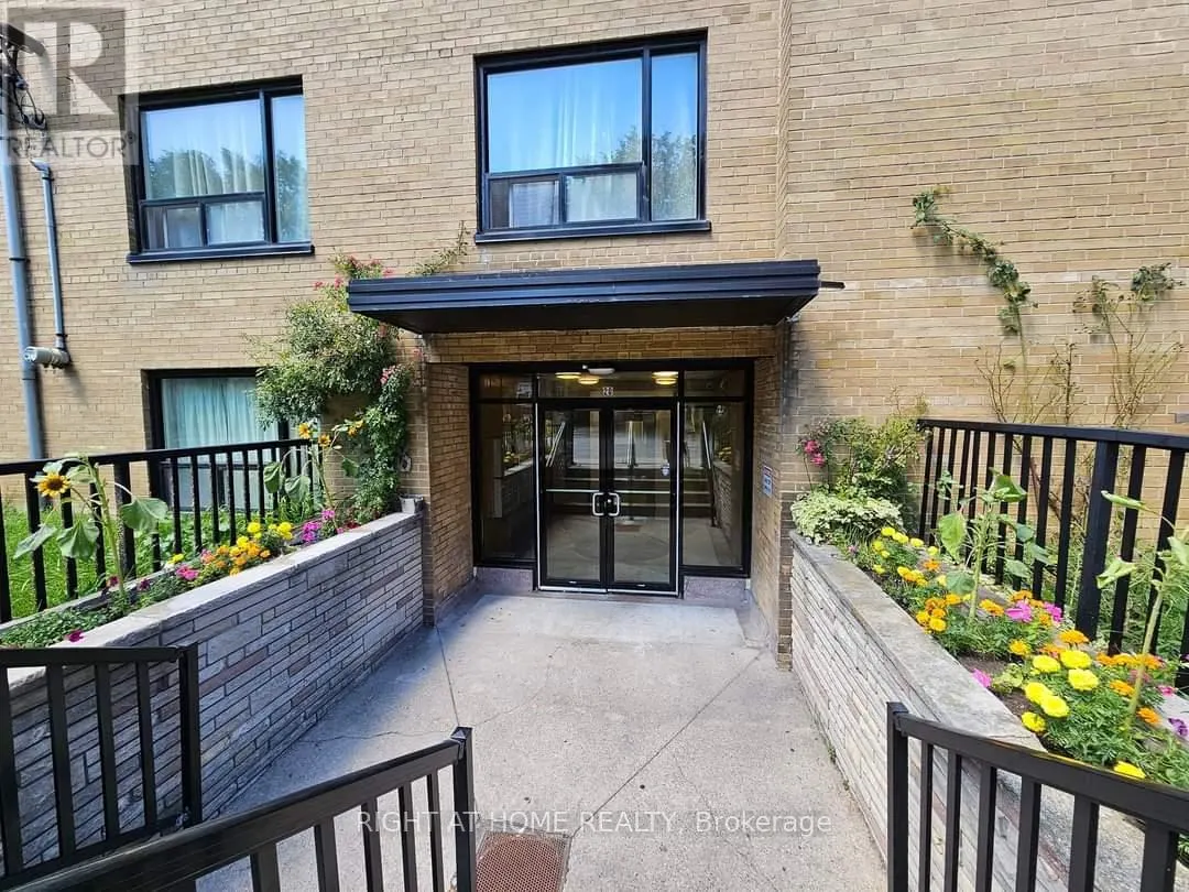 203 - 20 COSBURN AVENUE