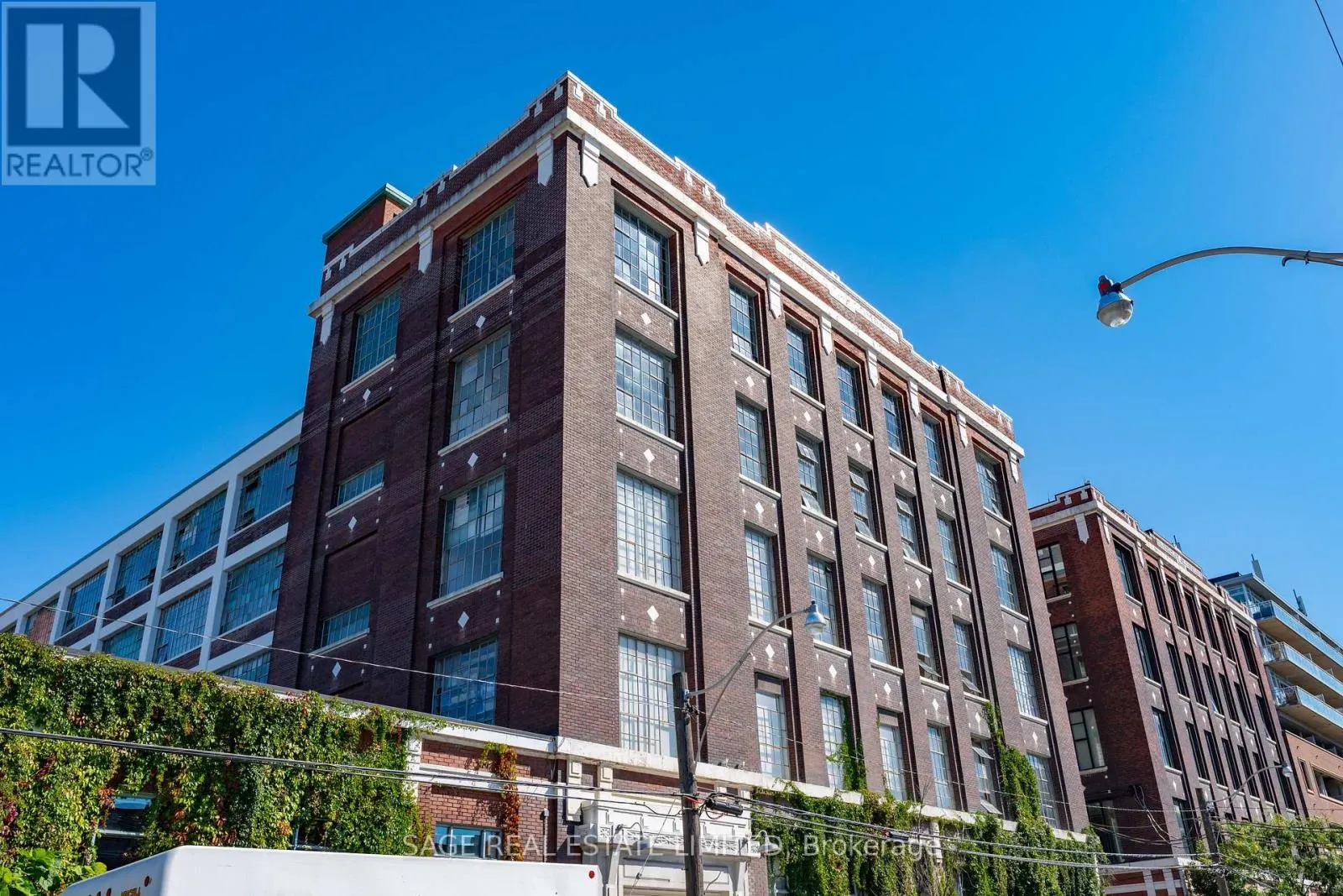 403 - 245 CARLAW AVENUE