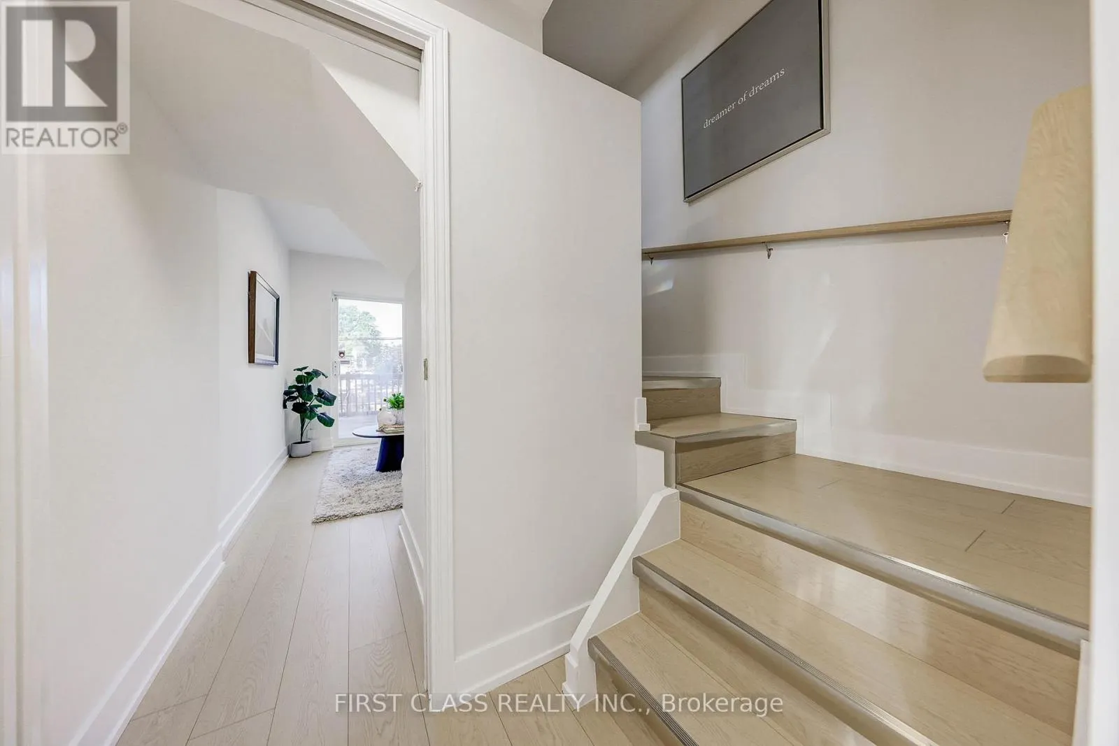 214 LINDEN AVENUE
