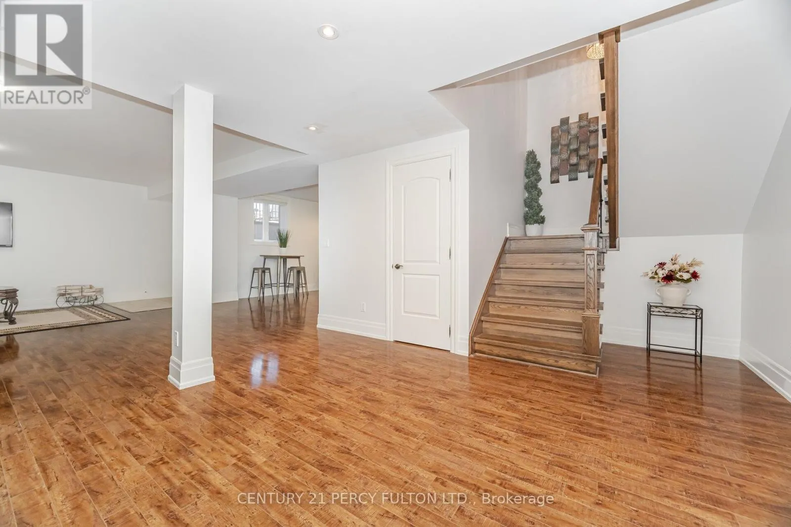 1738 ROCKWOOD DRIVE