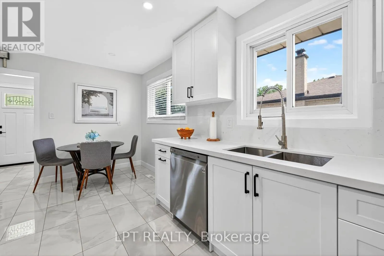 918 WALTON BOULEVARD