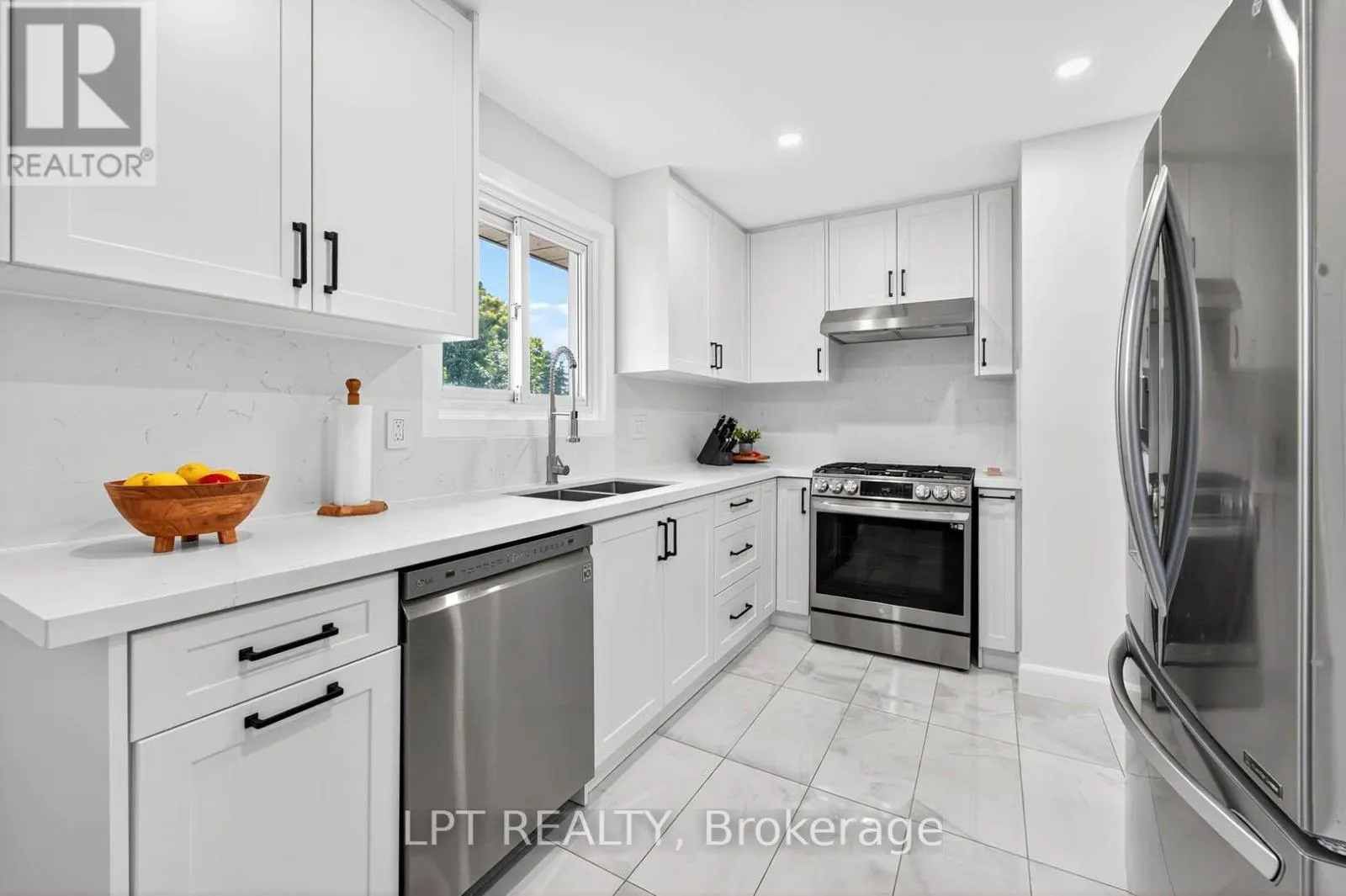 918 WALTON BOULEVARD