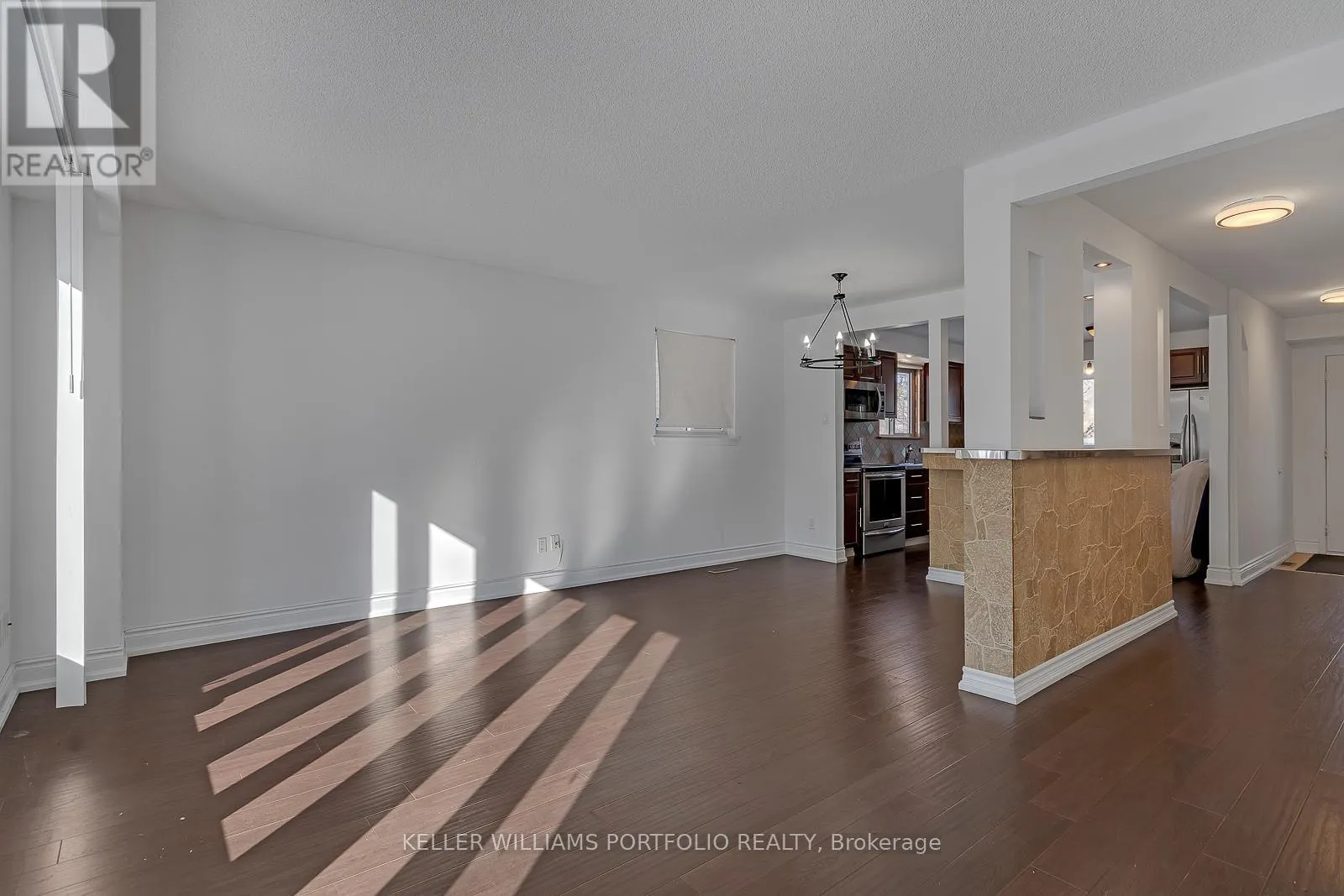 37 BANNER CRESCENT