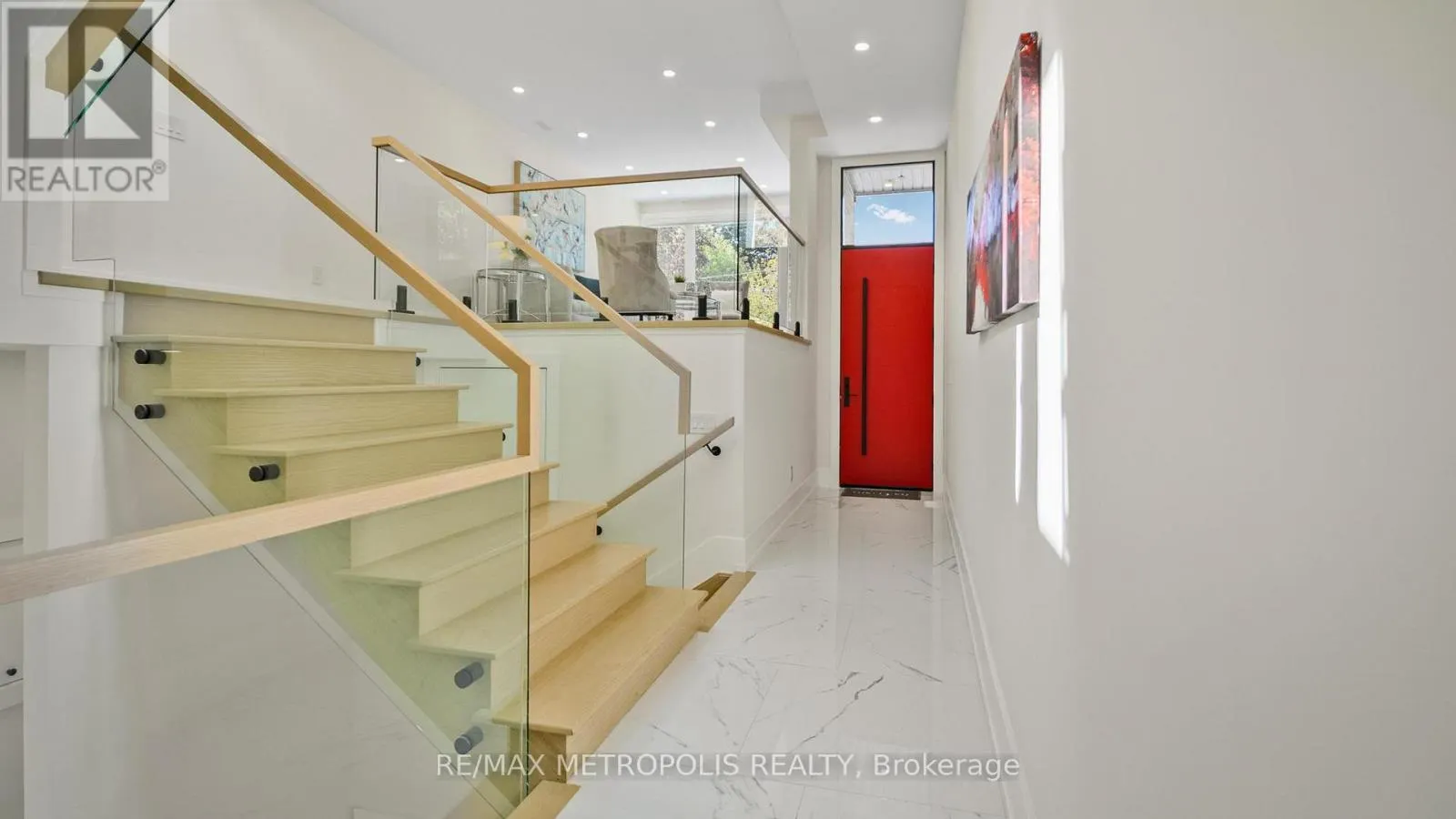 39 KENWORTHY AVENUE