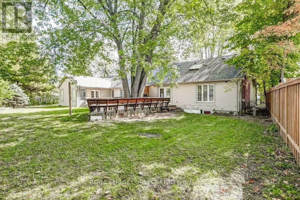 70 DUNSTALL CRESCENT