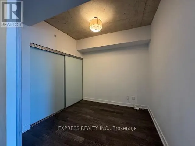 1002 - 1190 DUNDAS STREET E