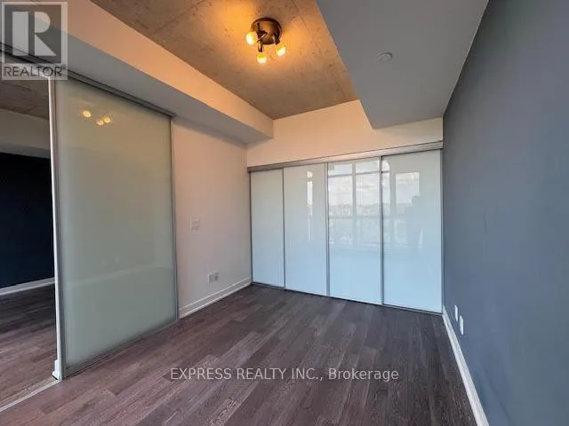 1002 - 1190 DUNDAS STREET E