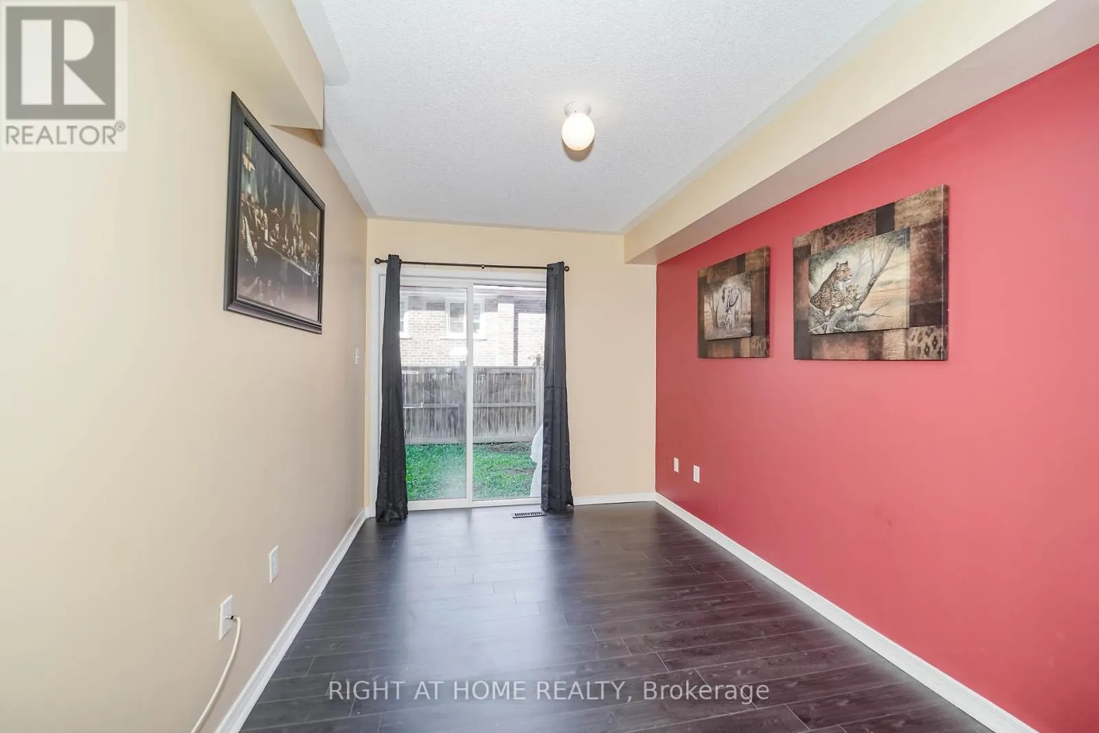 48 CURRAN HALL CRESCENT