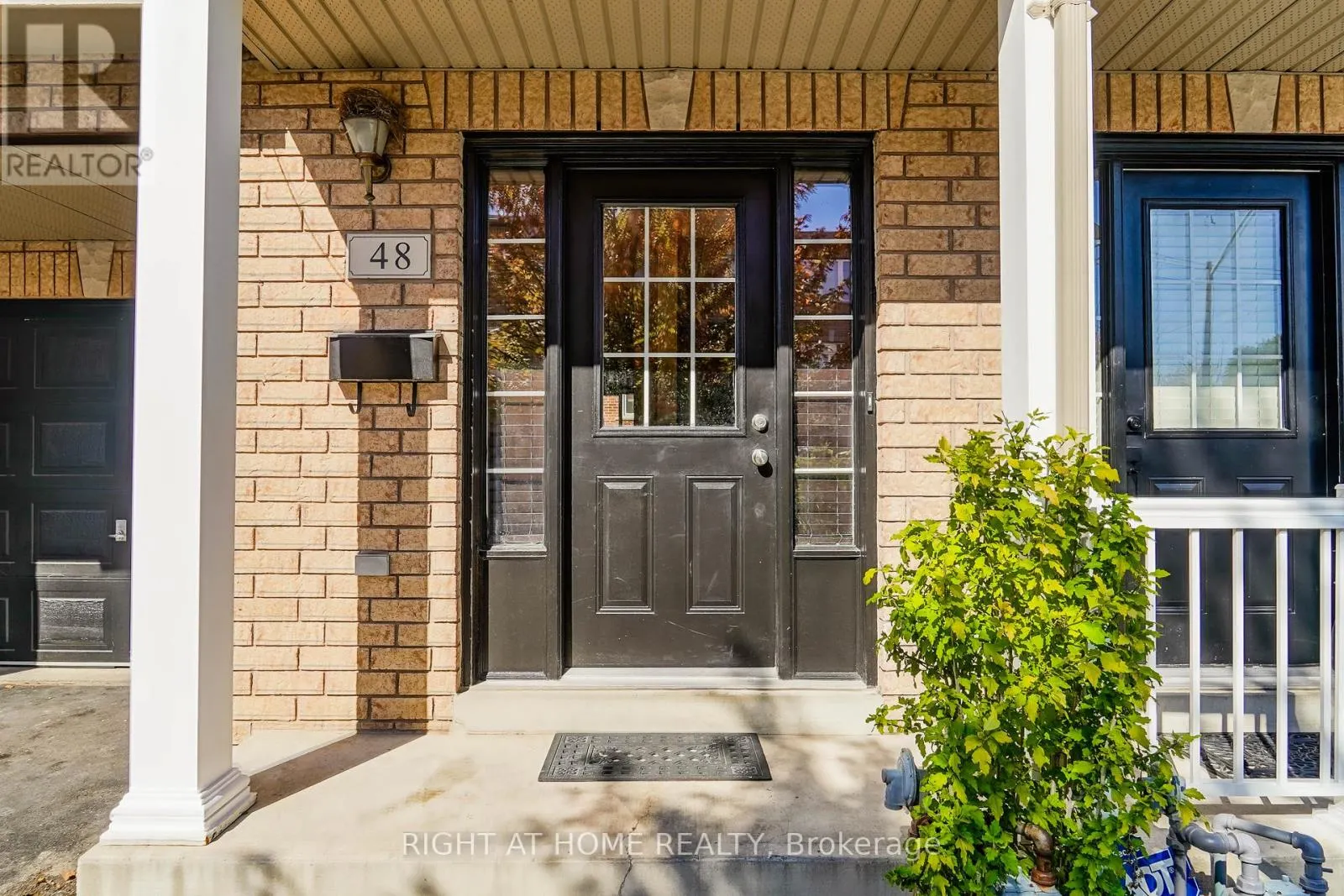 48 CURRAN HALL CRESCENT