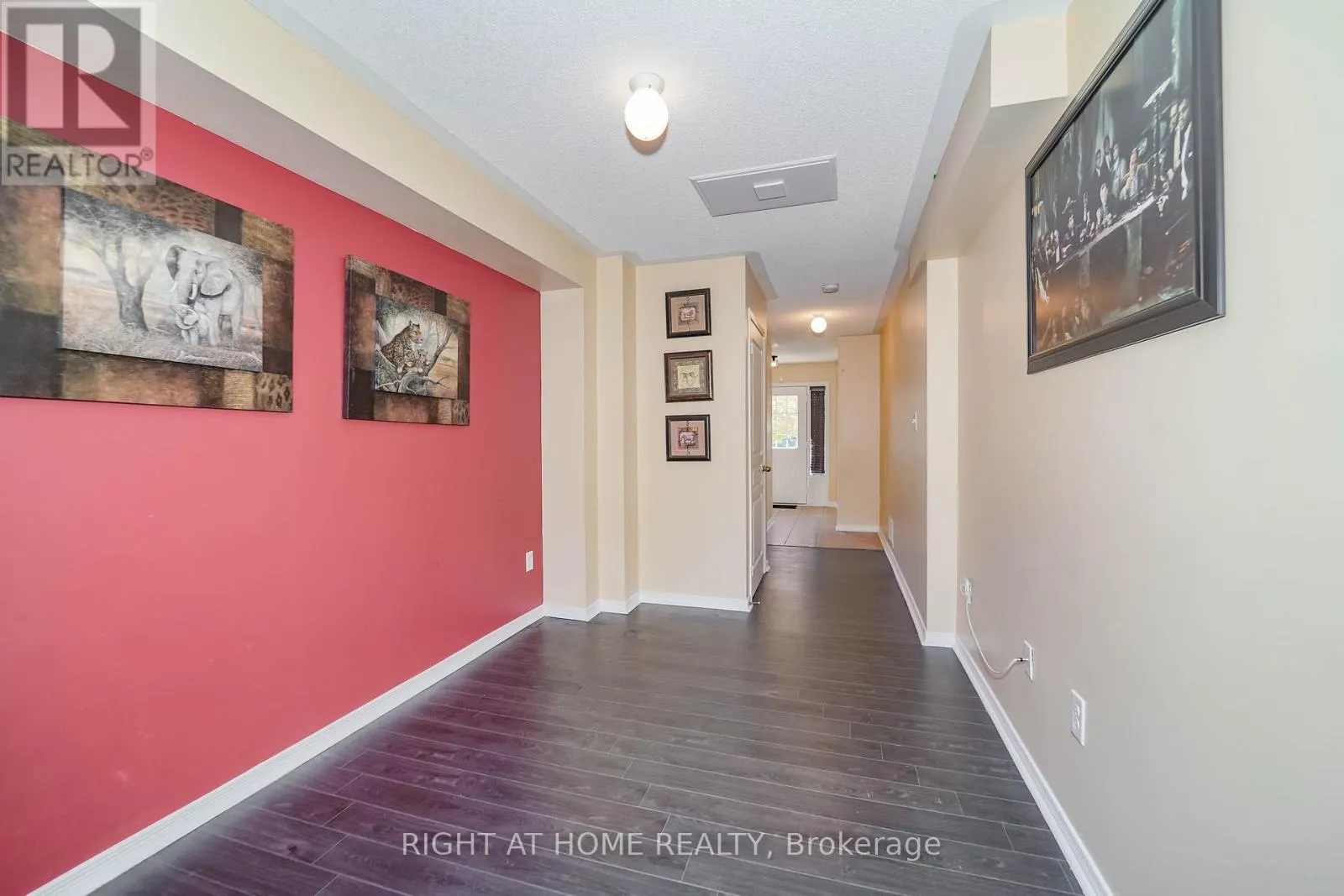 48 CURRAN HALL CRESCENT