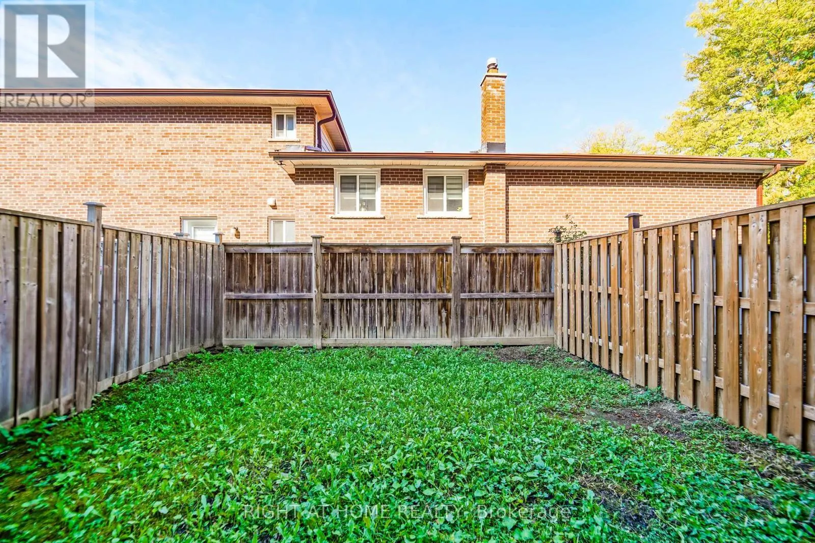 48 CURRAN HALL CRESCENT