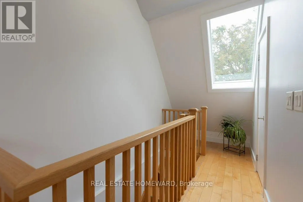 6 - 21 SWANWICK AVENUE
