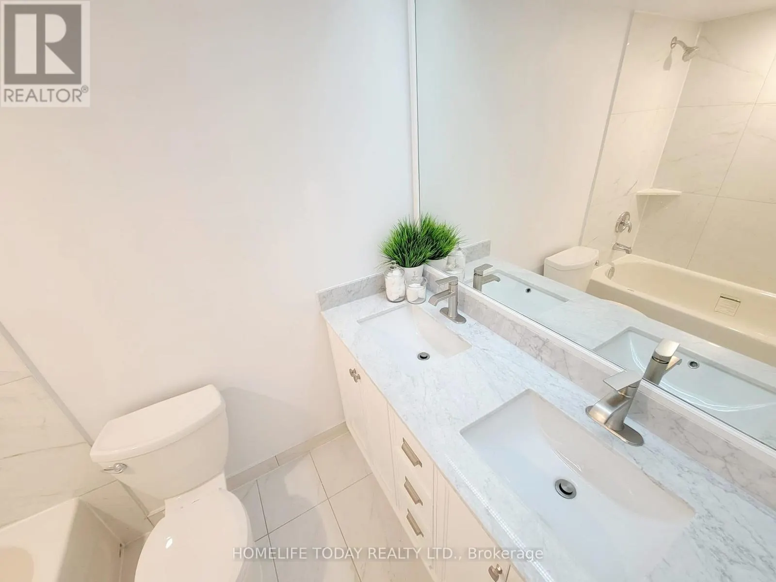 1510 - 2460 EGLINTON AVENUE E