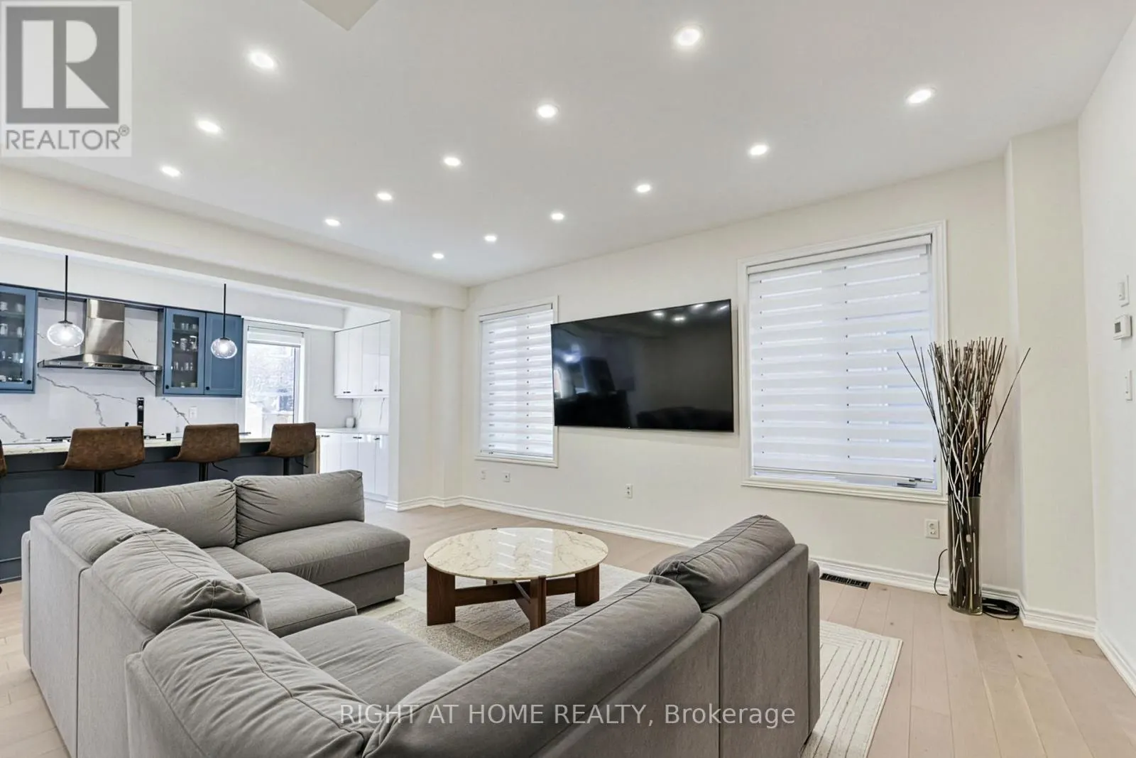 80 CONARTY CRESCENT