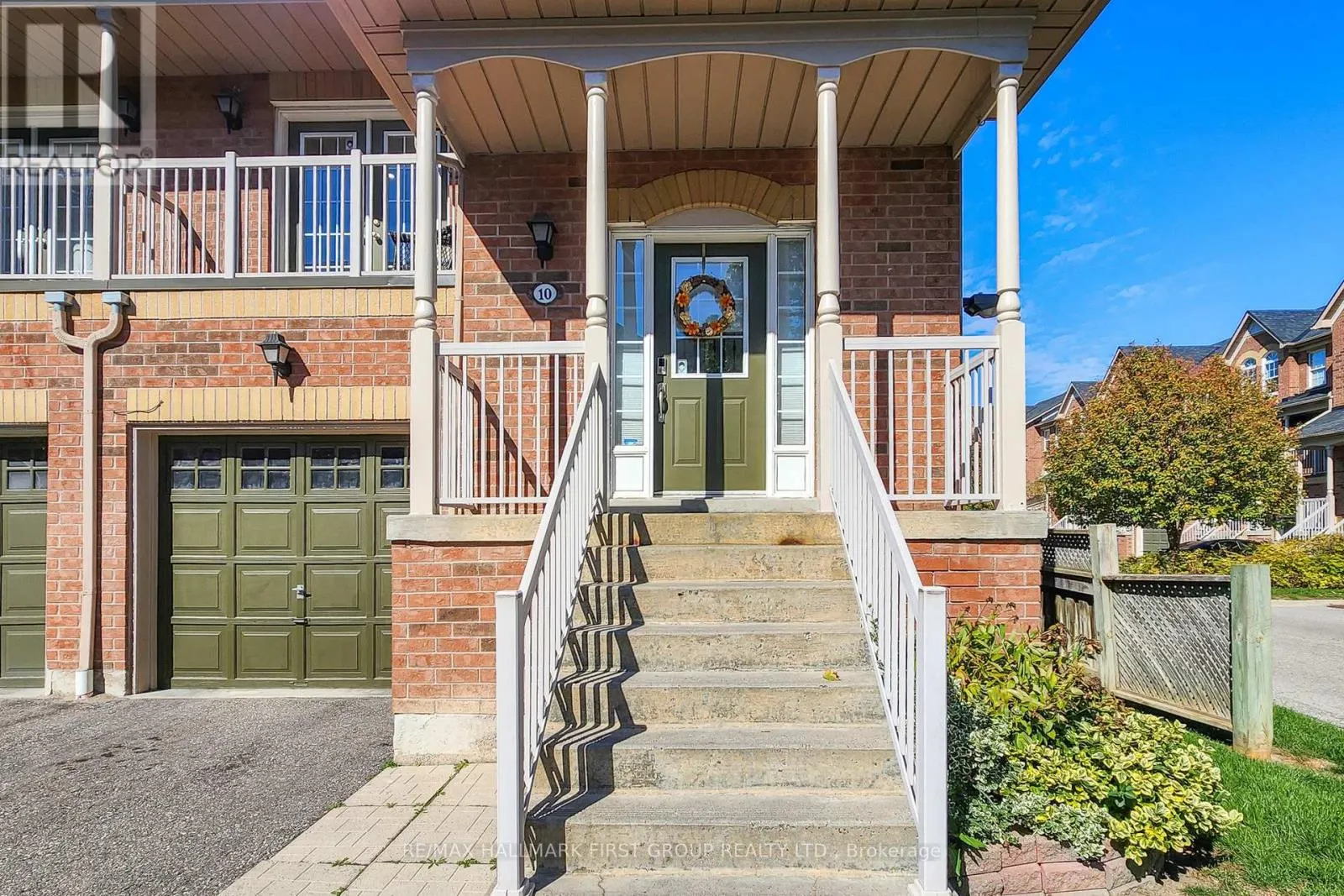 10 - 575 STEEPLE HILL