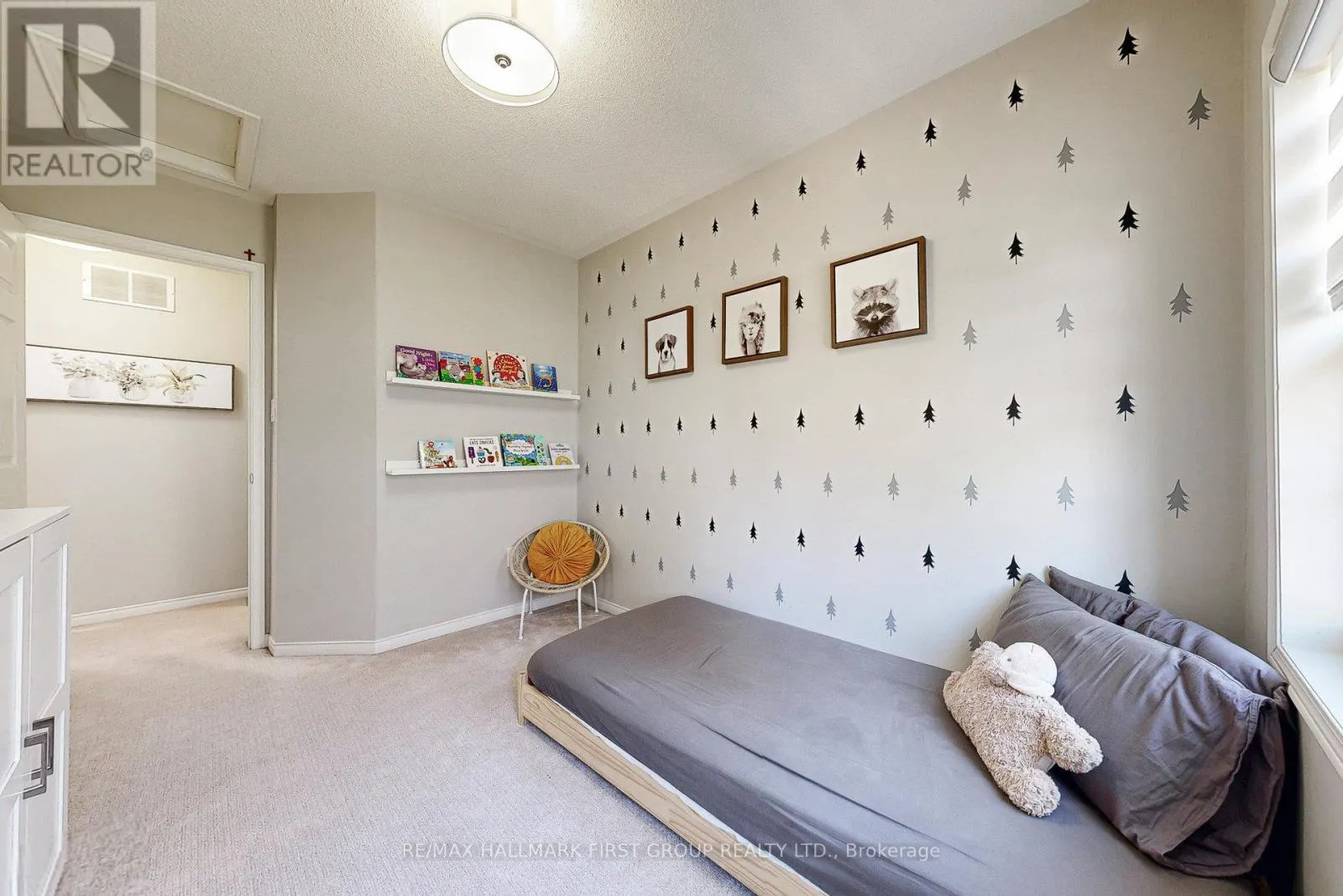 10 - 575 STEEPLE HILL
