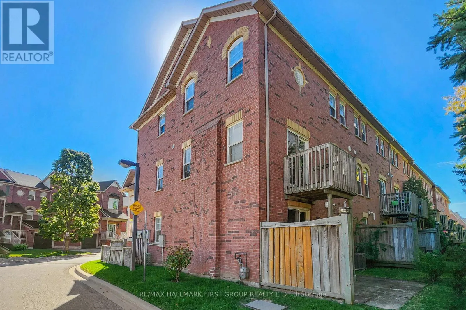 10 - 575 STEEPLE HILL