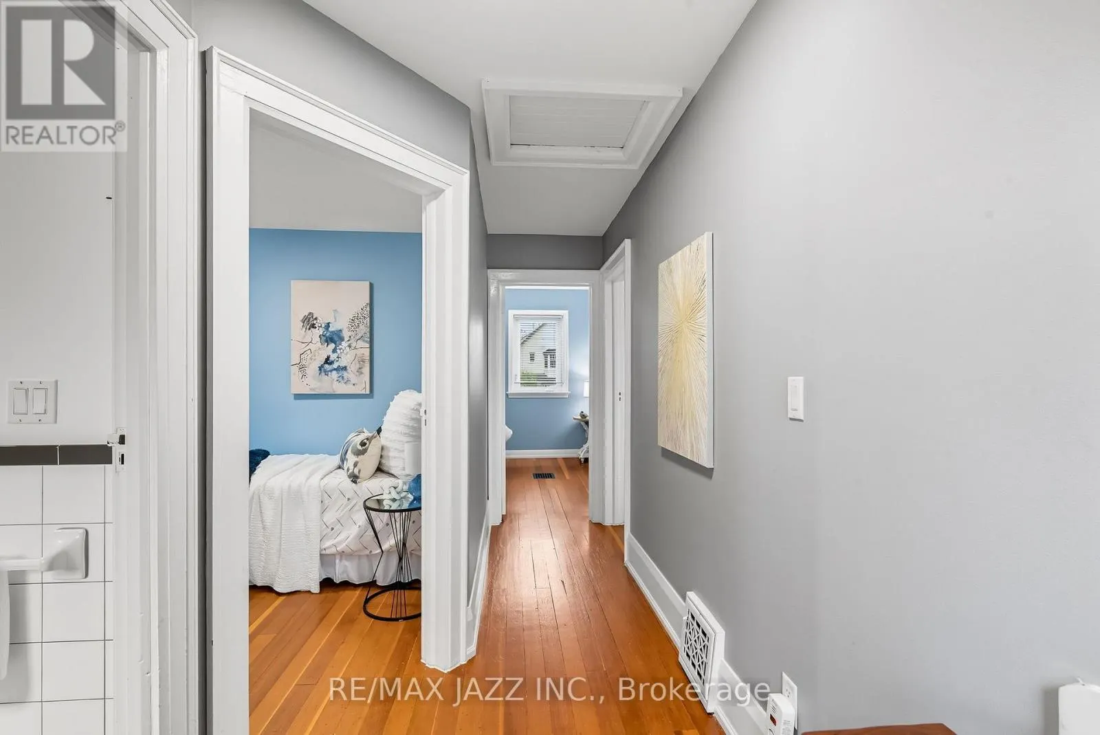 73 COLUMBUS ROAD E
