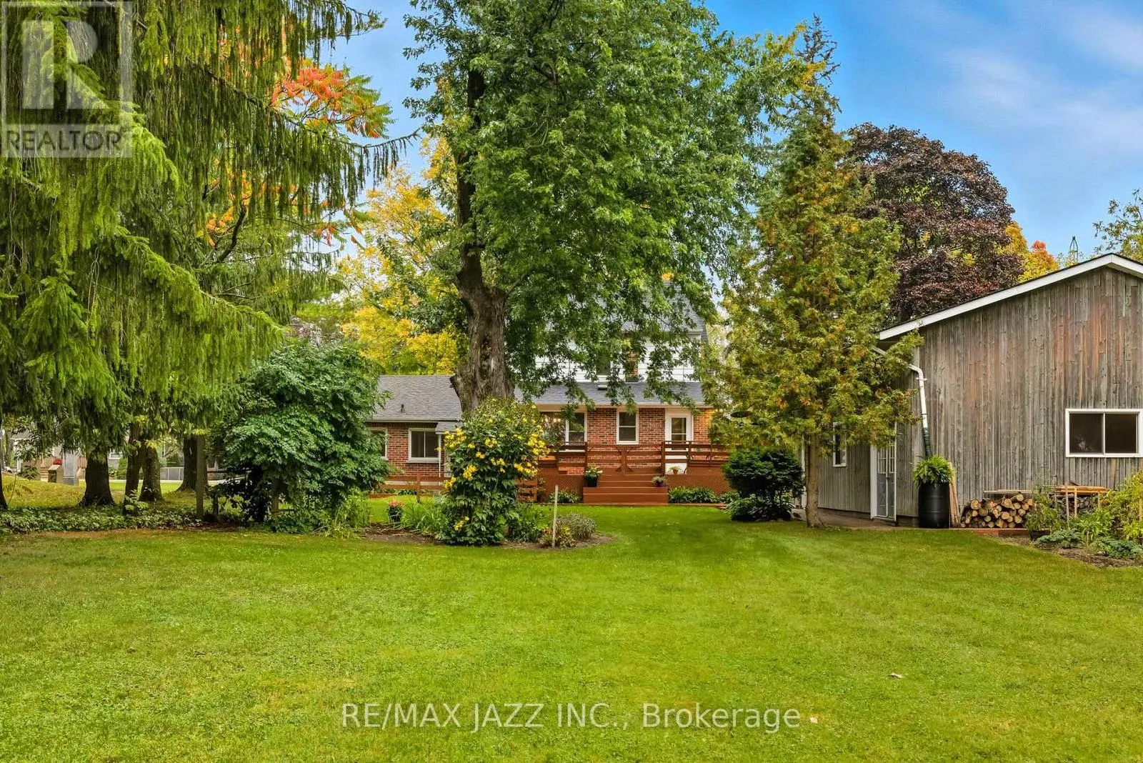 73 COLUMBUS ROAD E