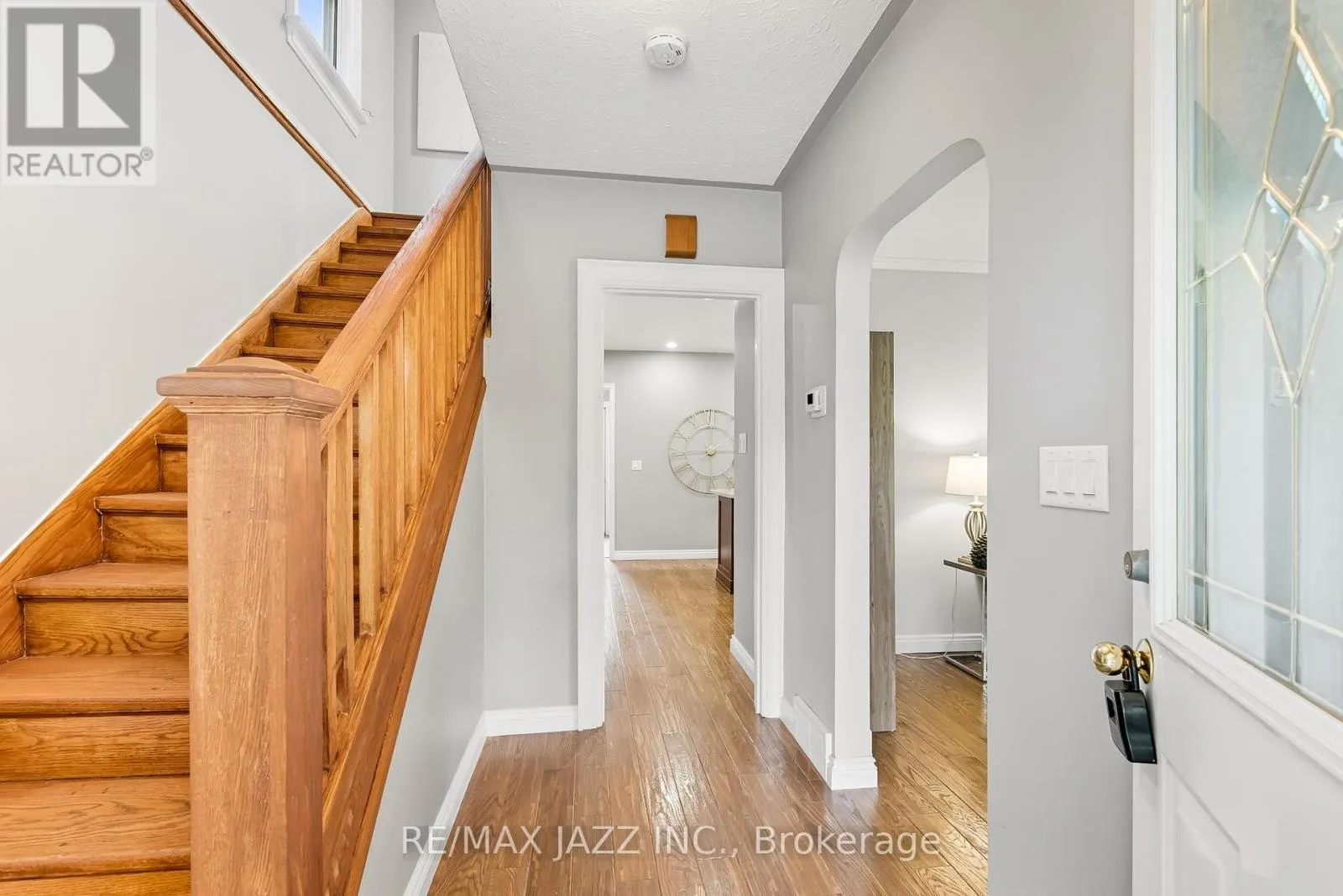 73 COLUMBUS ROAD E