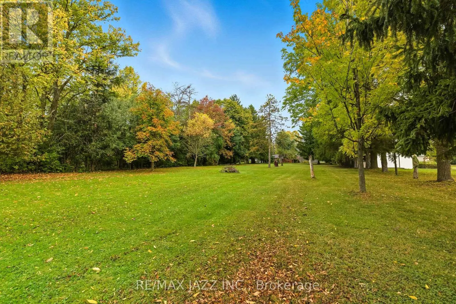 73 COLUMBUS ROAD E