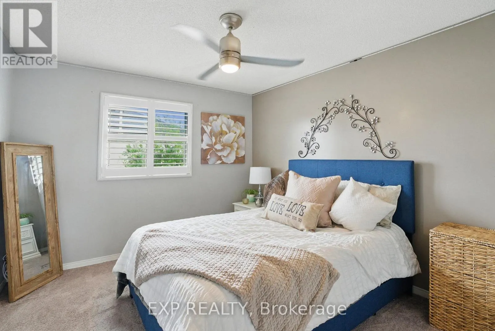1041 RIDGE VALLEY DRIVE