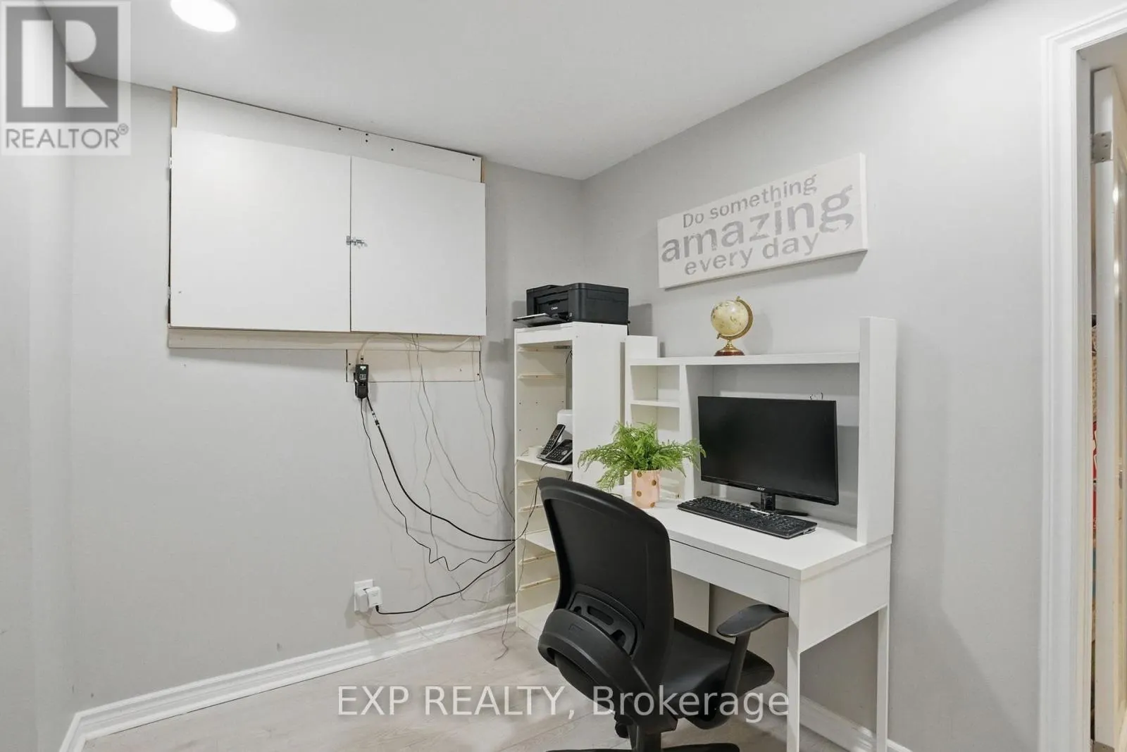 1041 RIDGE VALLEY DRIVE
