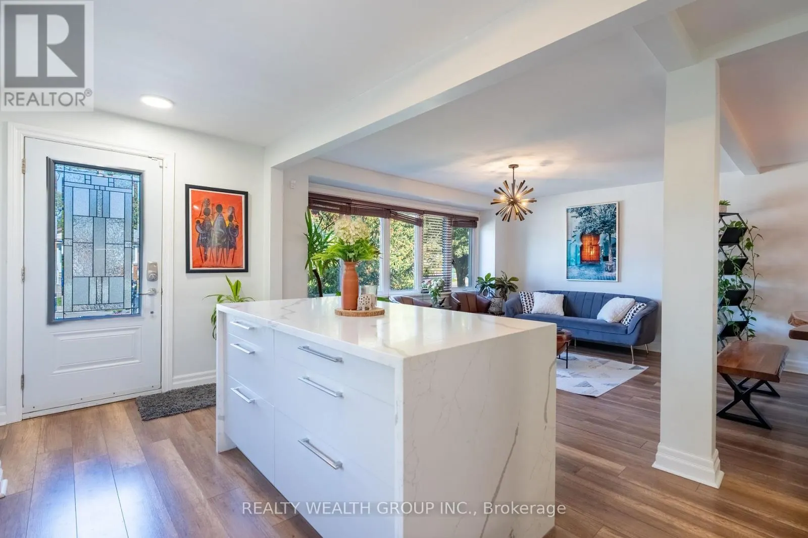 43 MEDHURST ROAD W