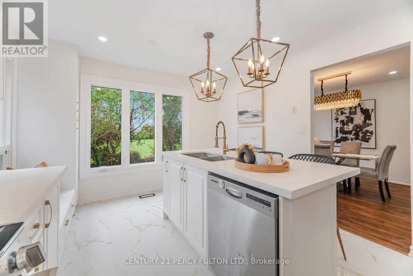 22 LOWDER PLACE