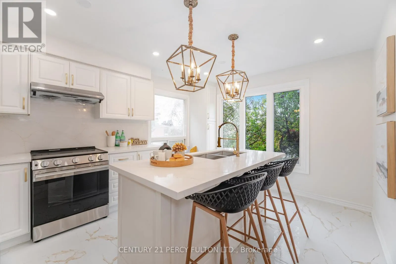 22 LOWDER PLACE