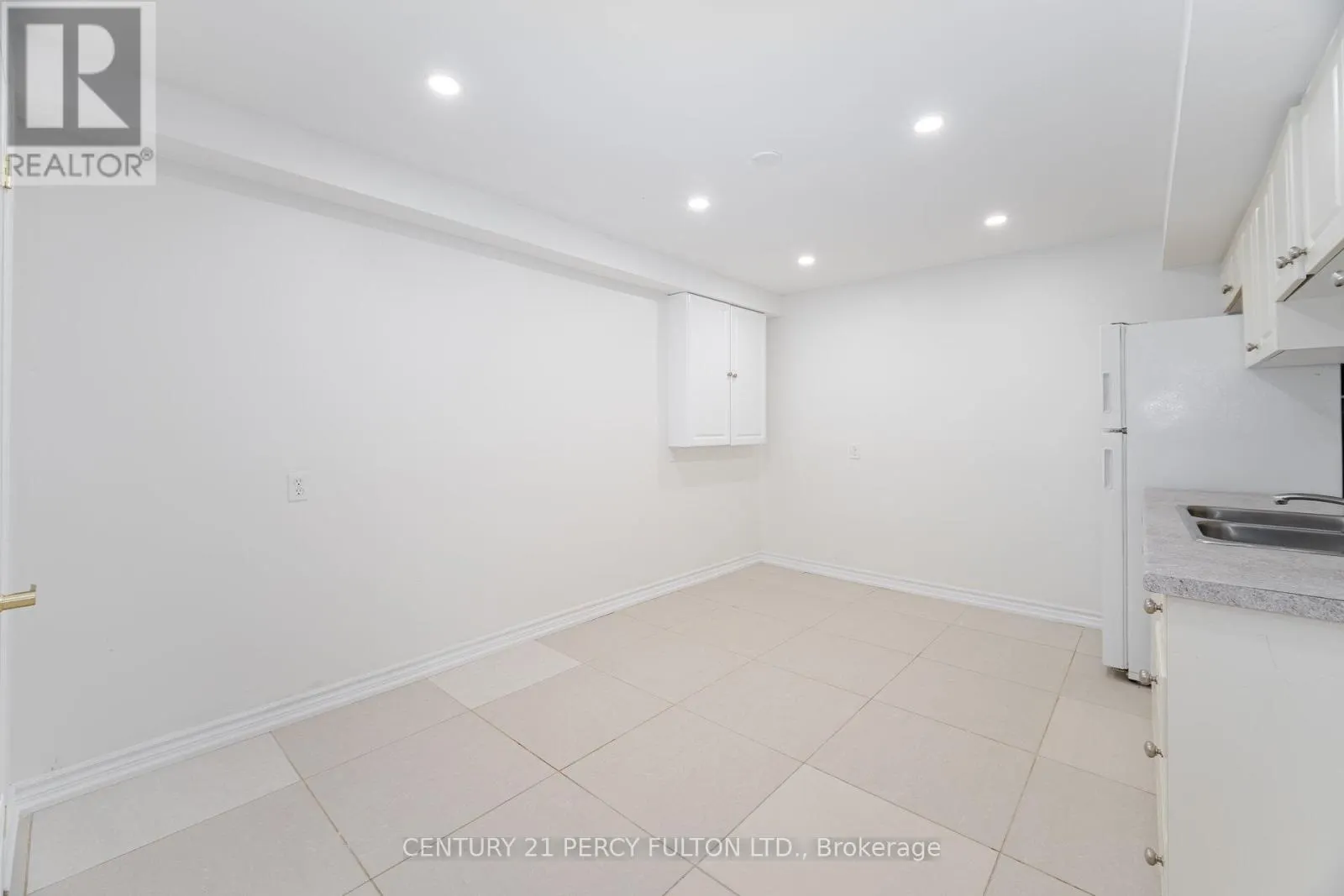 22 LOWDER PLACE