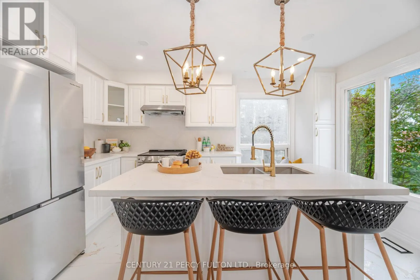 22 LOWDER PLACE
