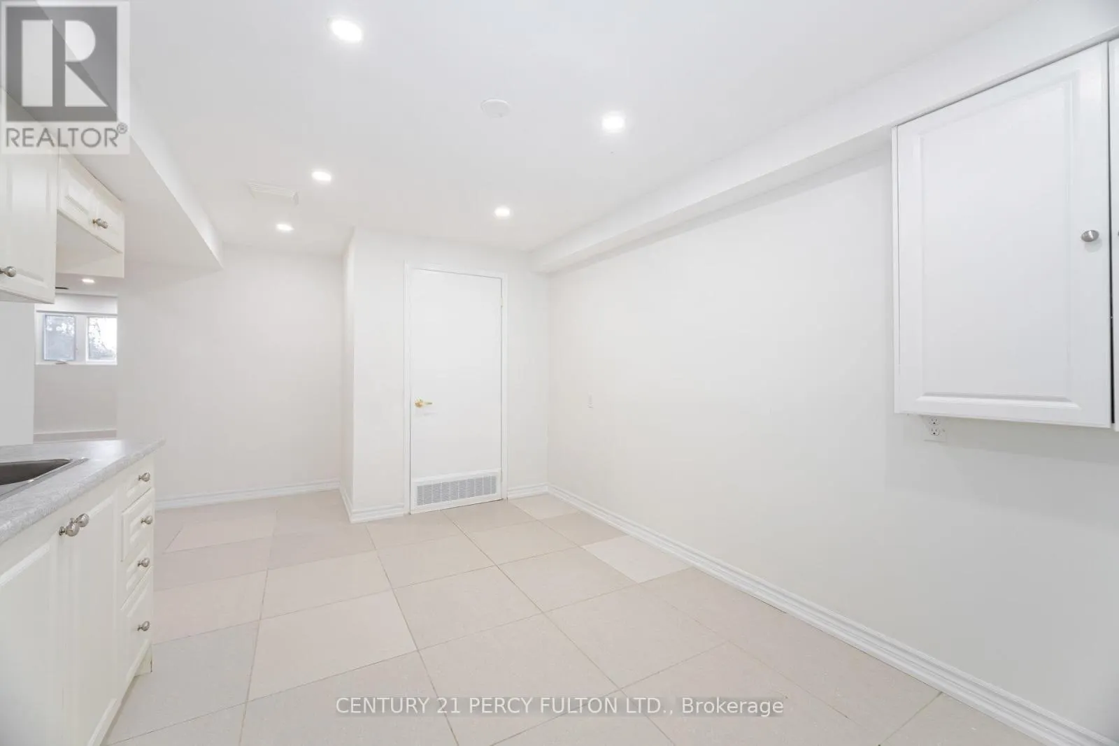 22 LOWDER PLACE