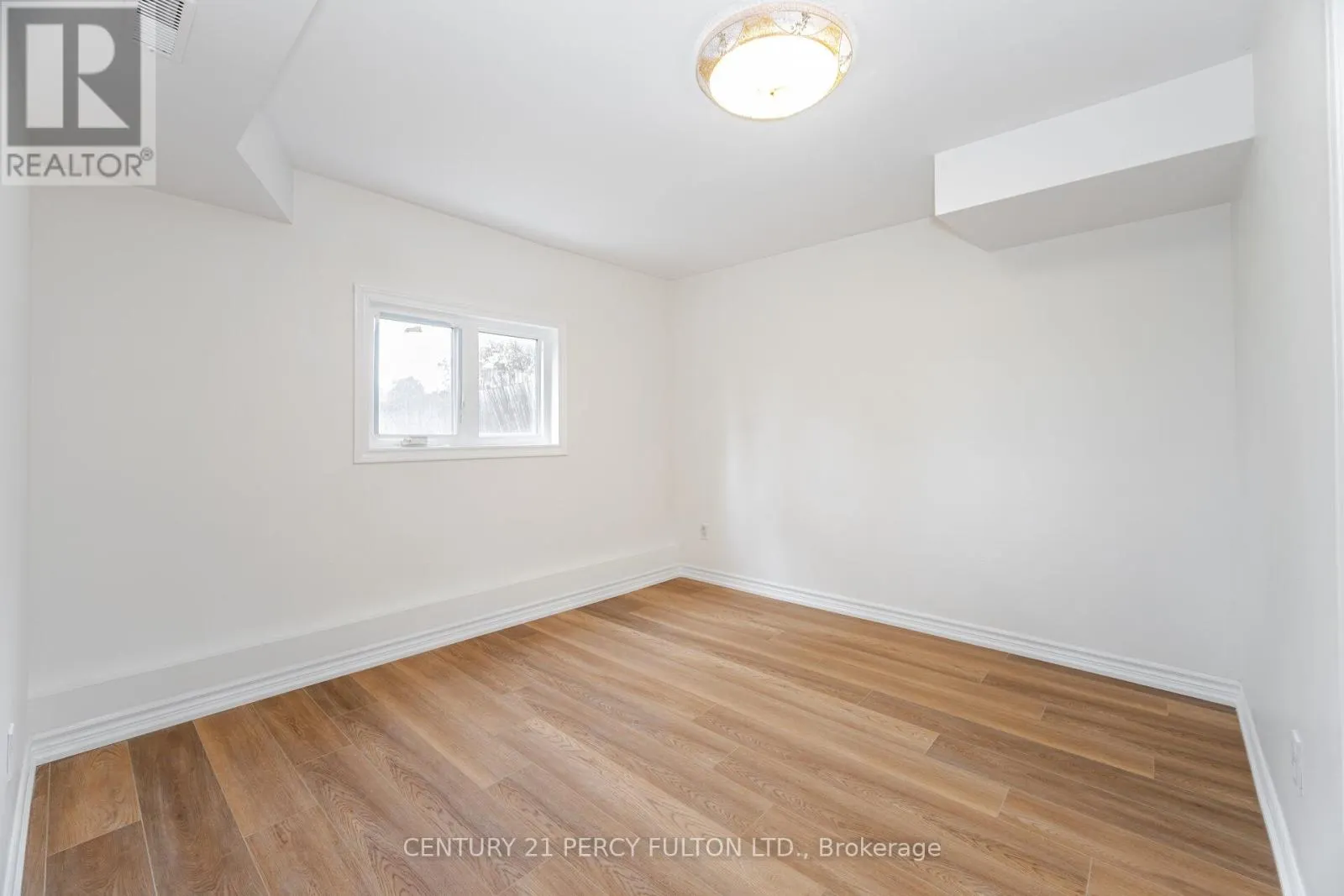 22 LOWDER PLACE