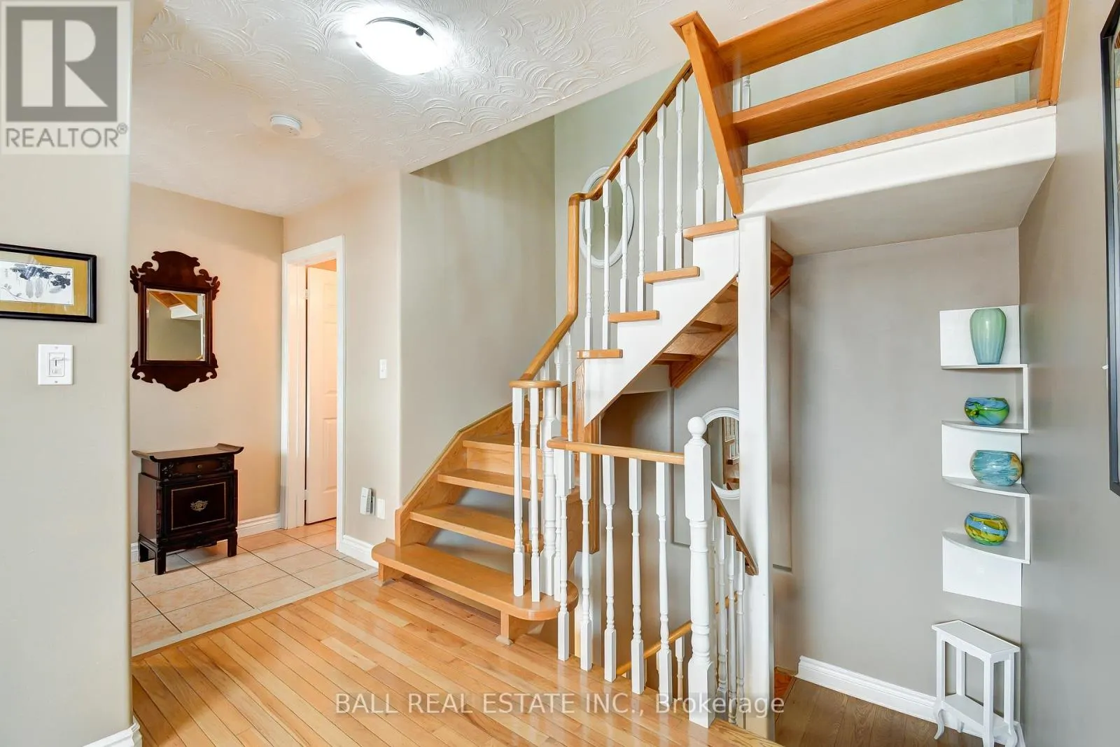 1720 WOODGATE TRAIL