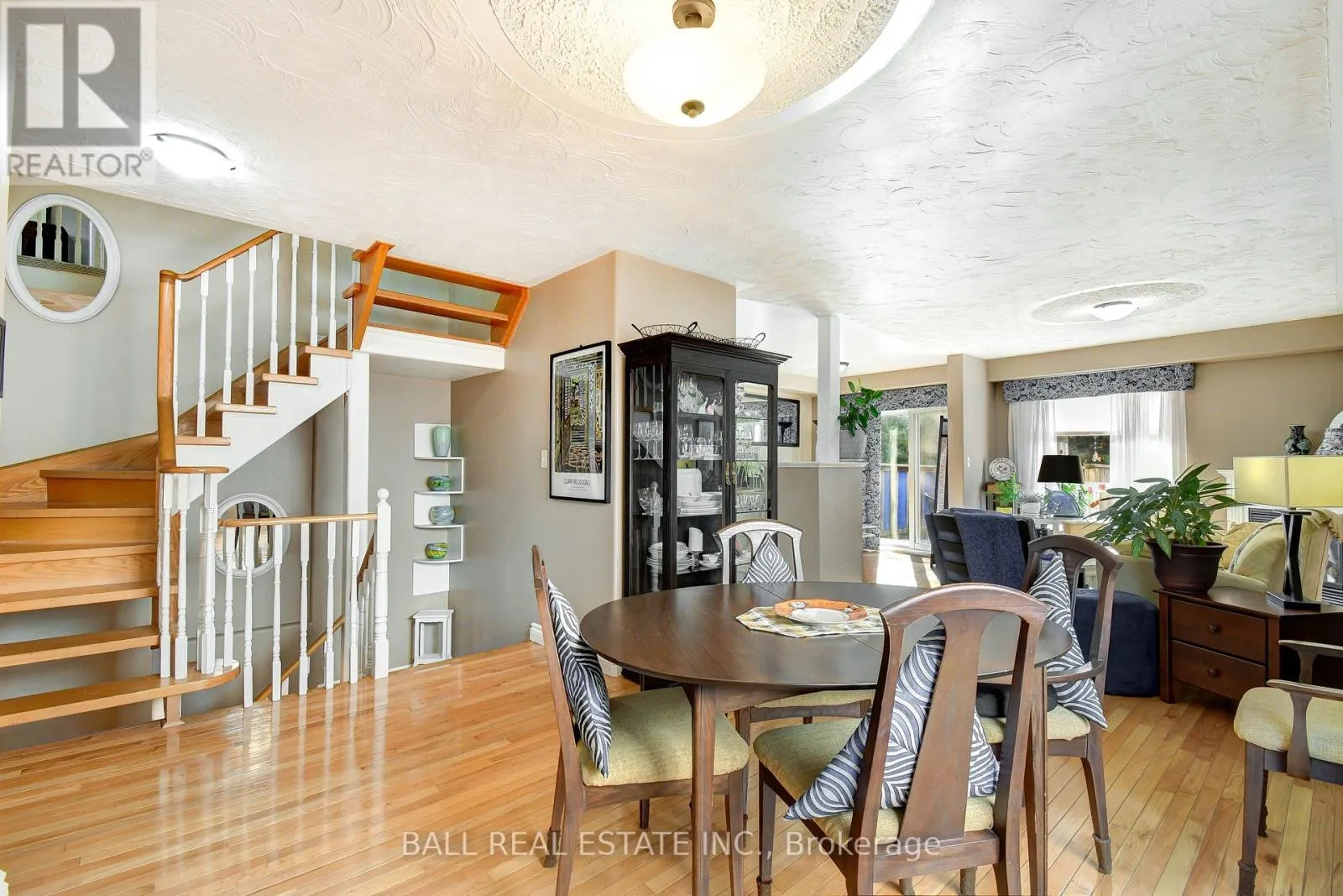 1720 WOODGATE TRAIL