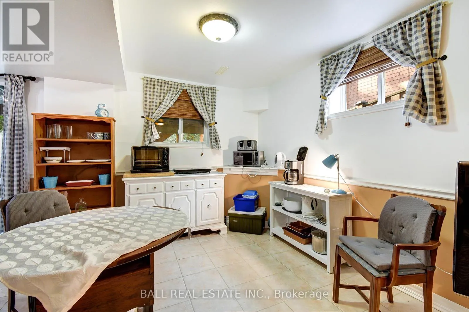 1720 WOODGATE TRAIL