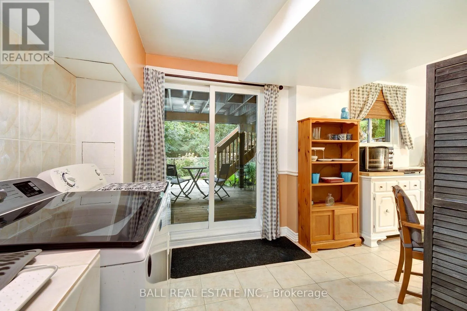 1720 WOODGATE TRAIL