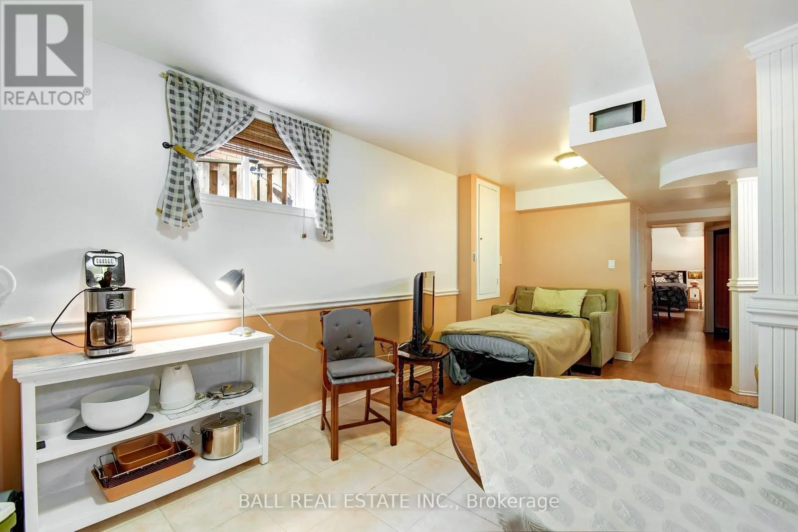 1720 WOODGATE TRAIL