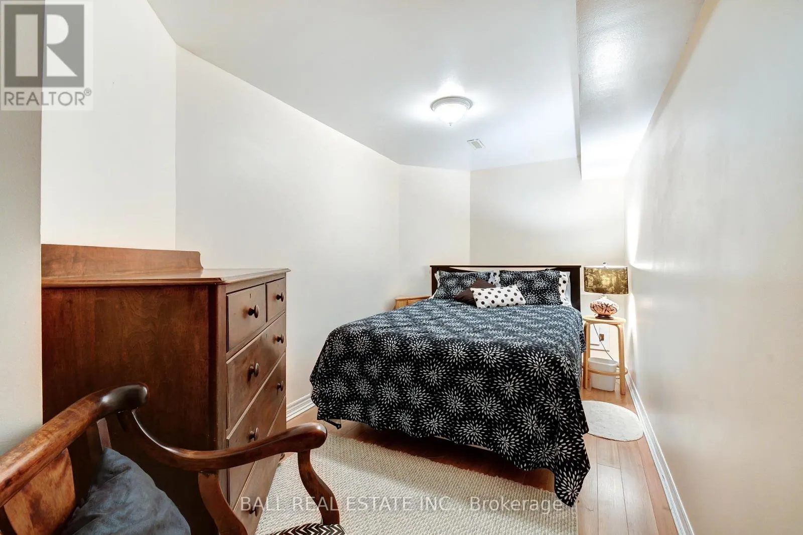 1720 WOODGATE TRAIL