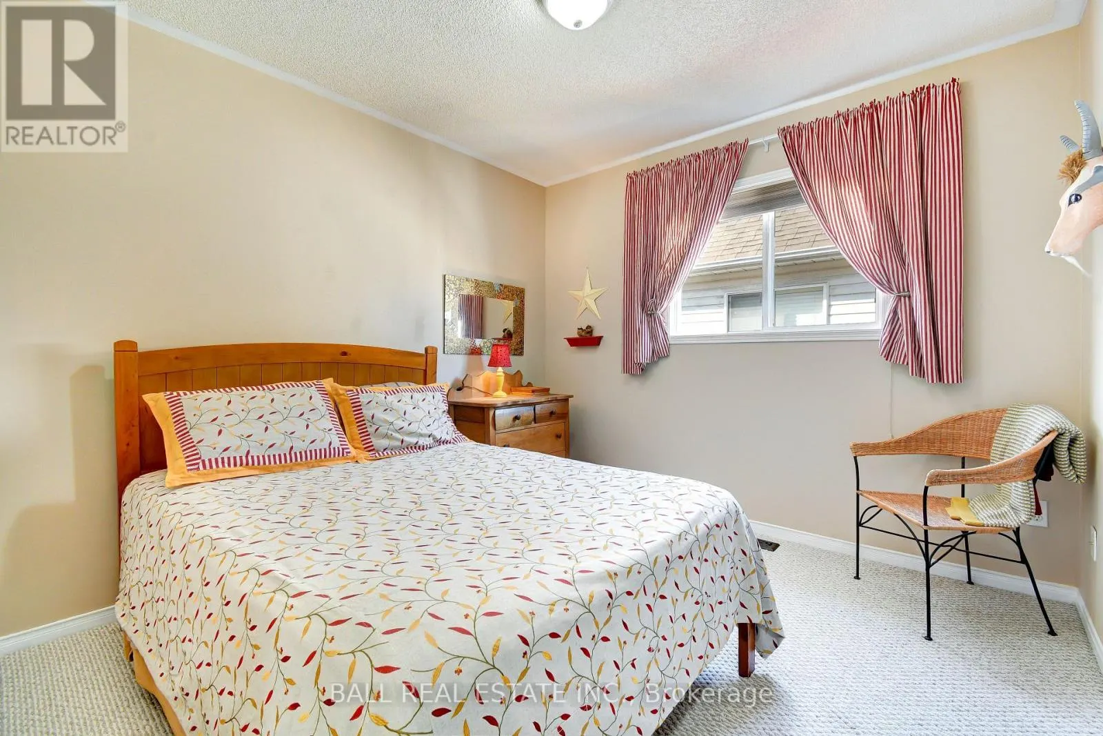 1720 WOODGATE TRAIL