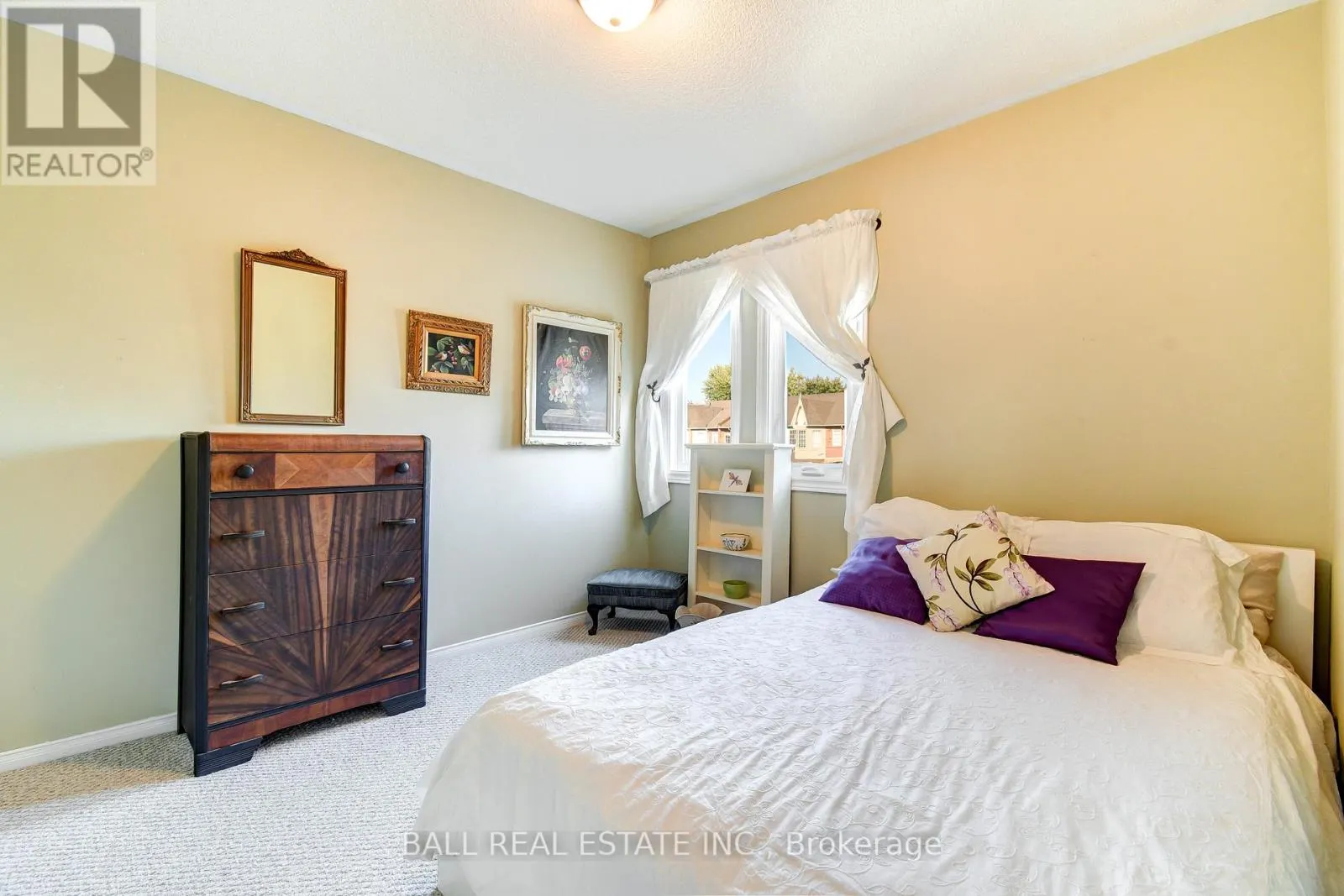 1720 WOODGATE TRAIL