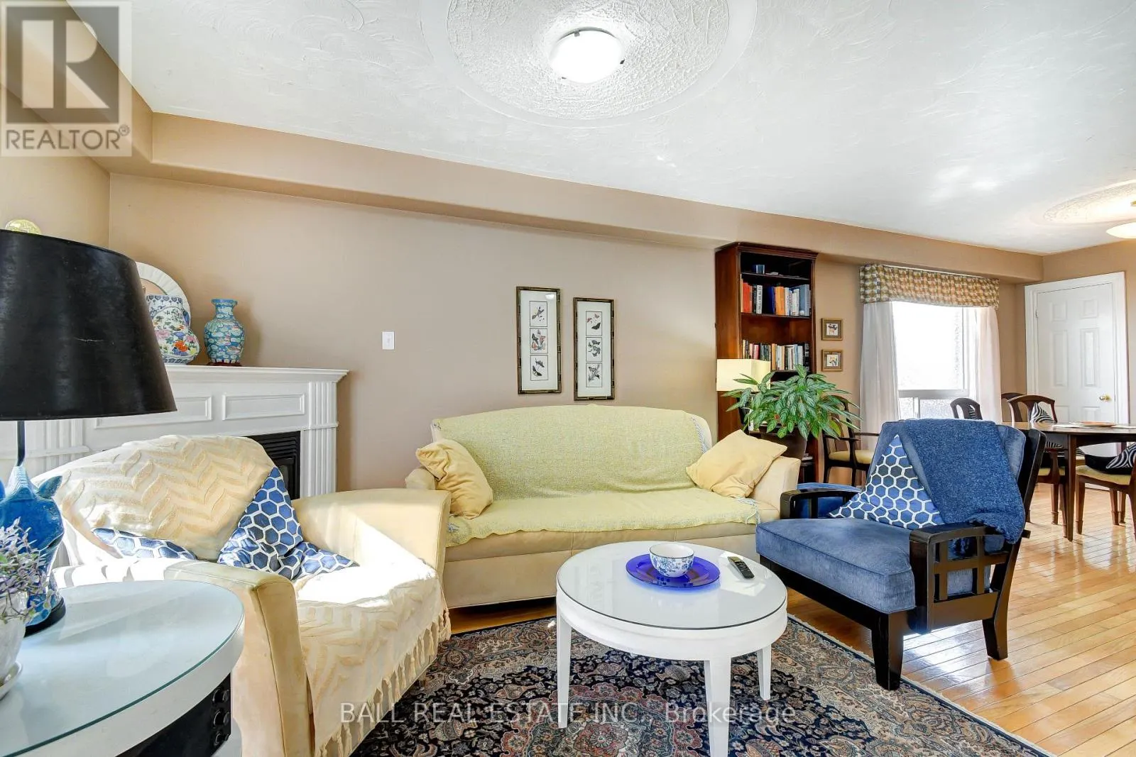 1720 WOODGATE TRAIL