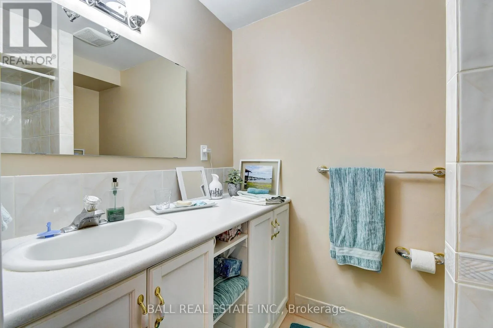 1720 WOODGATE TRAIL
