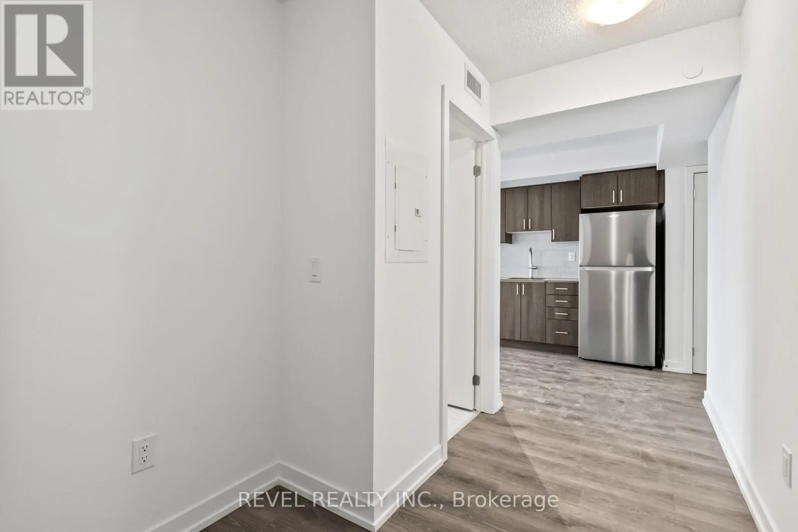 2212 - 1435 CELEBRATION DRIVE