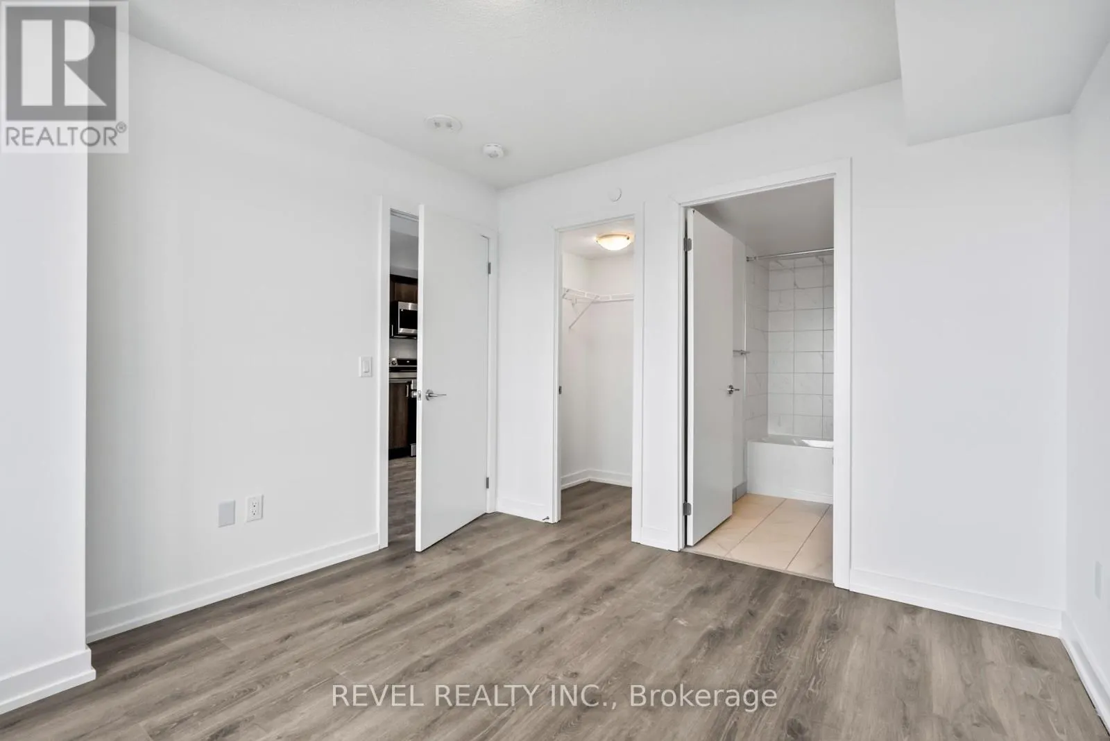 2212 - 1435 CELEBRATION DRIVE