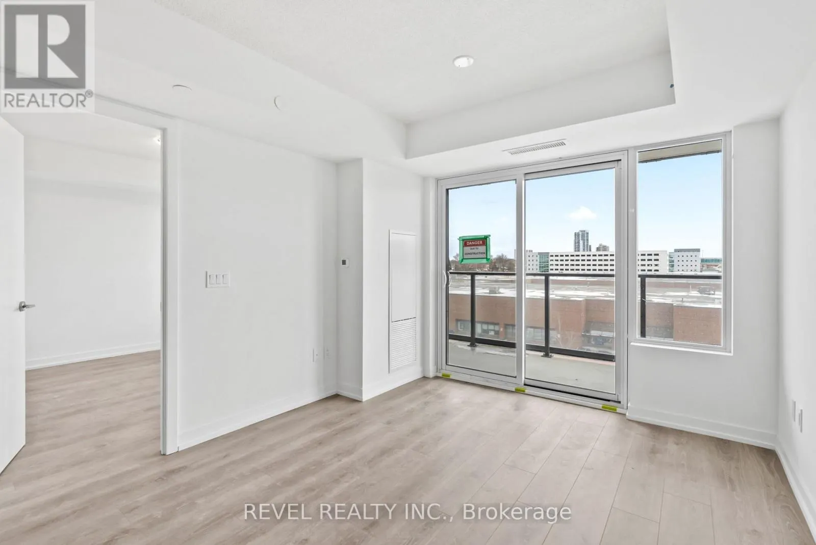 2212 - 1435 CELEBRATION DRIVE