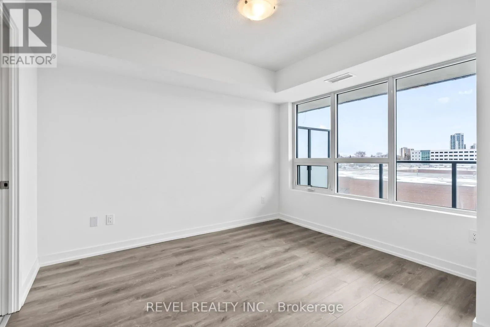 2212 - 1435 CELEBRATION DRIVE