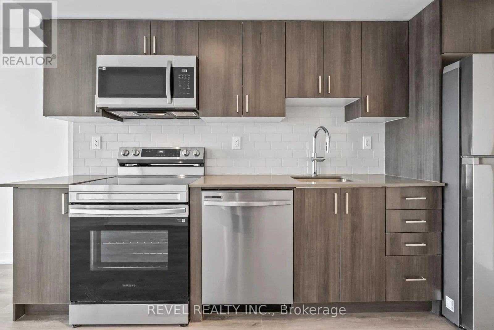 2212 - 1435 CELEBRATION DRIVE