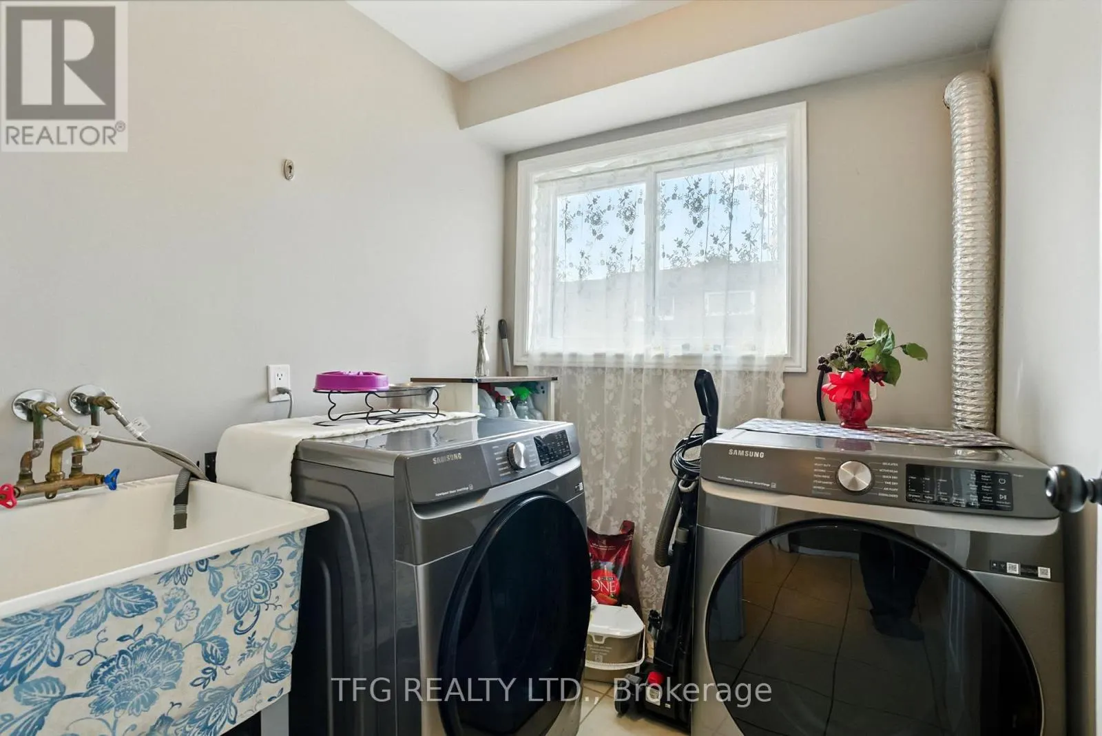 45 - 222 PEARSON STREET, #45